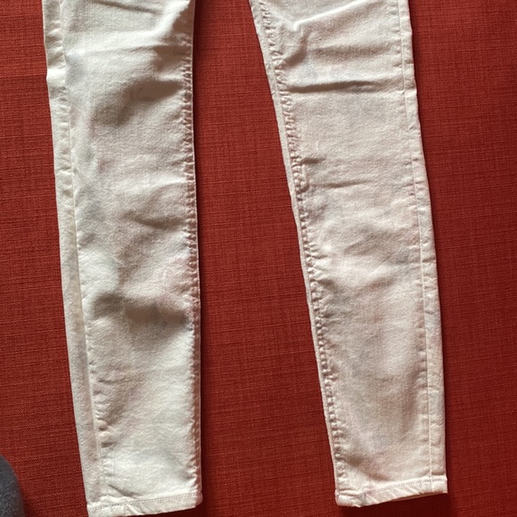 Zara cream jeans with faint floral pattern NWT - Picture 6 of 8